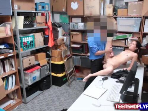 Jade Noir Fucks The Security Guard For A Jizz