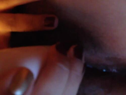 Tempting Asian girlfriend cums while playing with her pink pussy