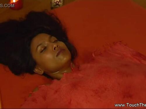 Gina Makes Her Perfect Body Relaxing
