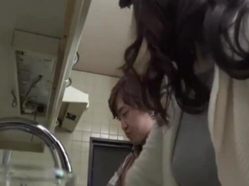 Lilly Teen Romance in the Doctors Clinic