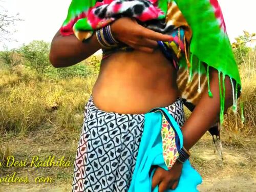 Tamil indian girl Lalita fucks by makhi Jungle & Burkaungle on safari