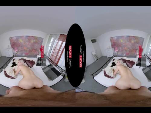 VRCosplayX.com Hot Blonde With Red Hair Gets Fucked In Virtual Reality