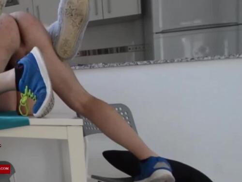 Beverly takes a load and cum in the bedroom