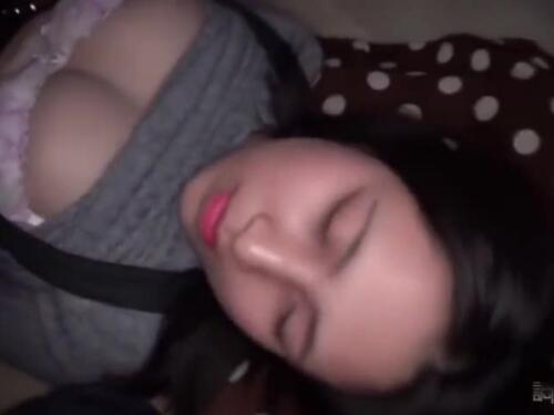 Cute Asian girl Vina giving the best blowjob to her man