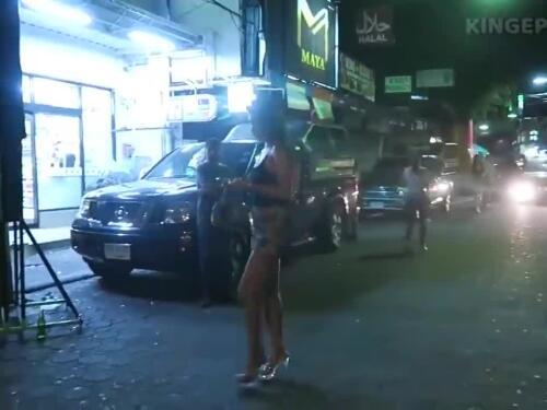Exhibitionist Asian MILF Trip-tour Fucks on a Public Beach