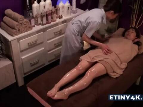 NuruMassage Asa Oiled up and Naked