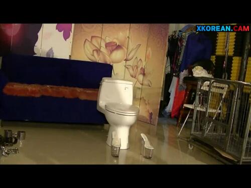 Chinese china model Loli giving a nice show with her man on cam