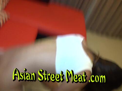 Gina fucked by a black tourist