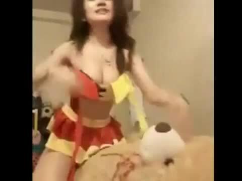 Thai girl Lavender is bored so she is given a lesson