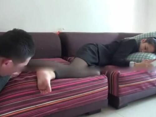 London and Lucy show you how it feels to cum on a Thai Maid